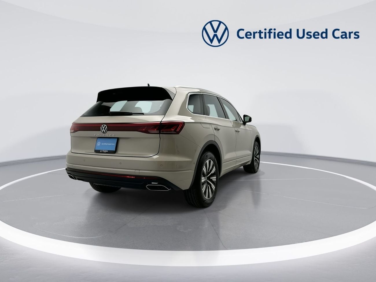 Volkswagen Touareg Touareg Elegance - Tirano (Ref#00479) - 39,100 AED SAVINGS from New Car