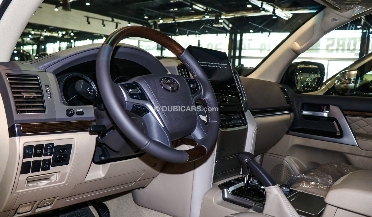 Toyota Land Cruiser VXR V8