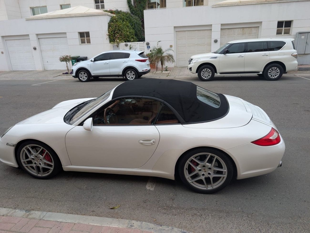 Porsche 911 Carrera S 3.8L (385 HP) Convertible