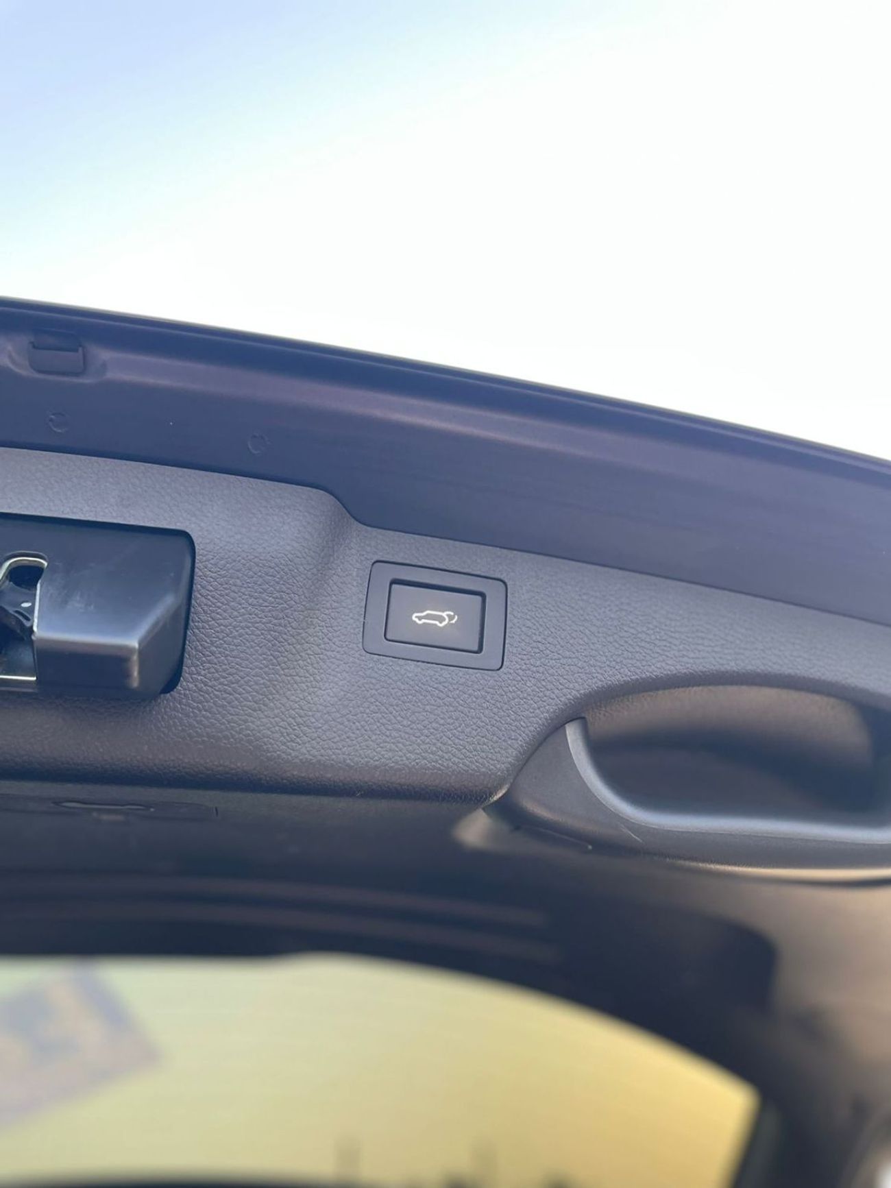 هيونداي سانتا في 2015 Hyundai Santa Fe Sports Ultimate Full Option Panoramic - 2.0L V4 Turbo - AWD 4x4 - Full Screen