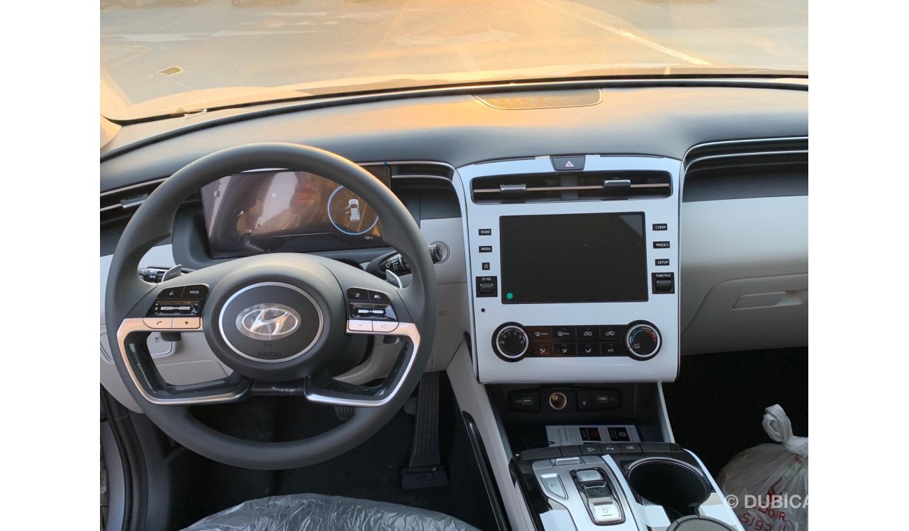 Hyundai Tucson MODEL 2022 PANORAMIC SUNROOF 1600 CC