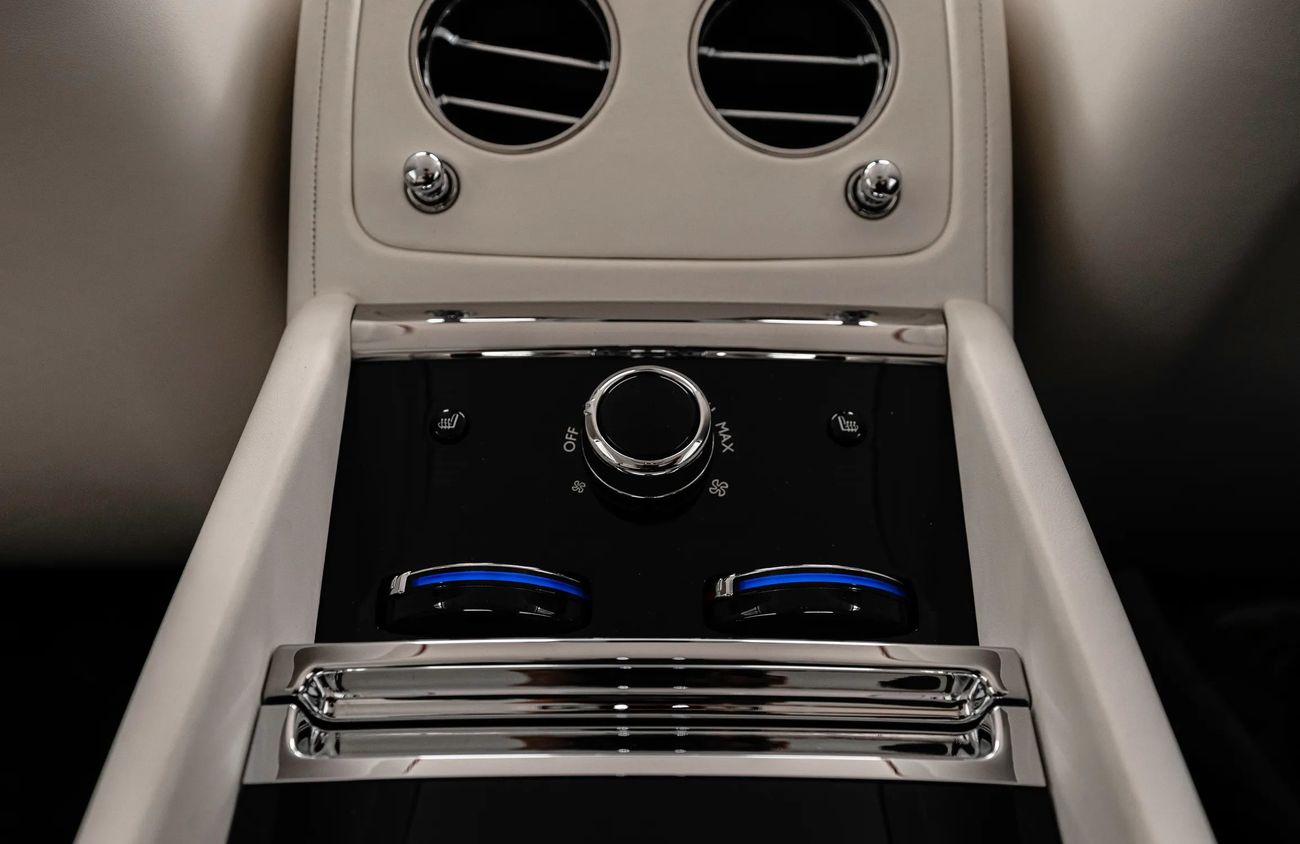 رولز رويس سبيكتر Dual Electric Motors