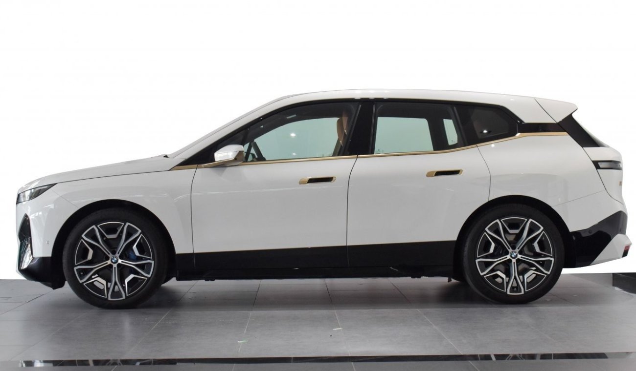 BMW iX XDrive 40 i