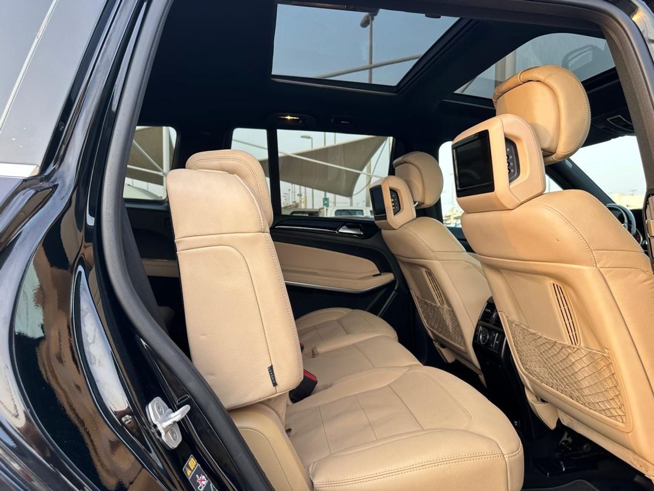 مرسيدس بنز GLS 500 STANDARD