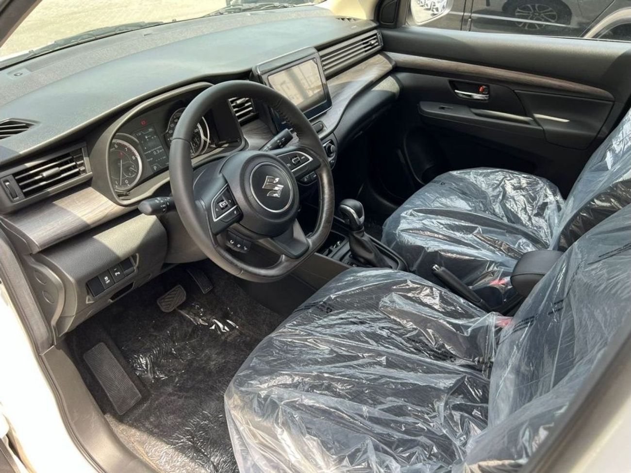 Suzuki Ertiga Suzuki Ertiga SUZUKI ERTIGA 1.5L GLX 2025 MODEL