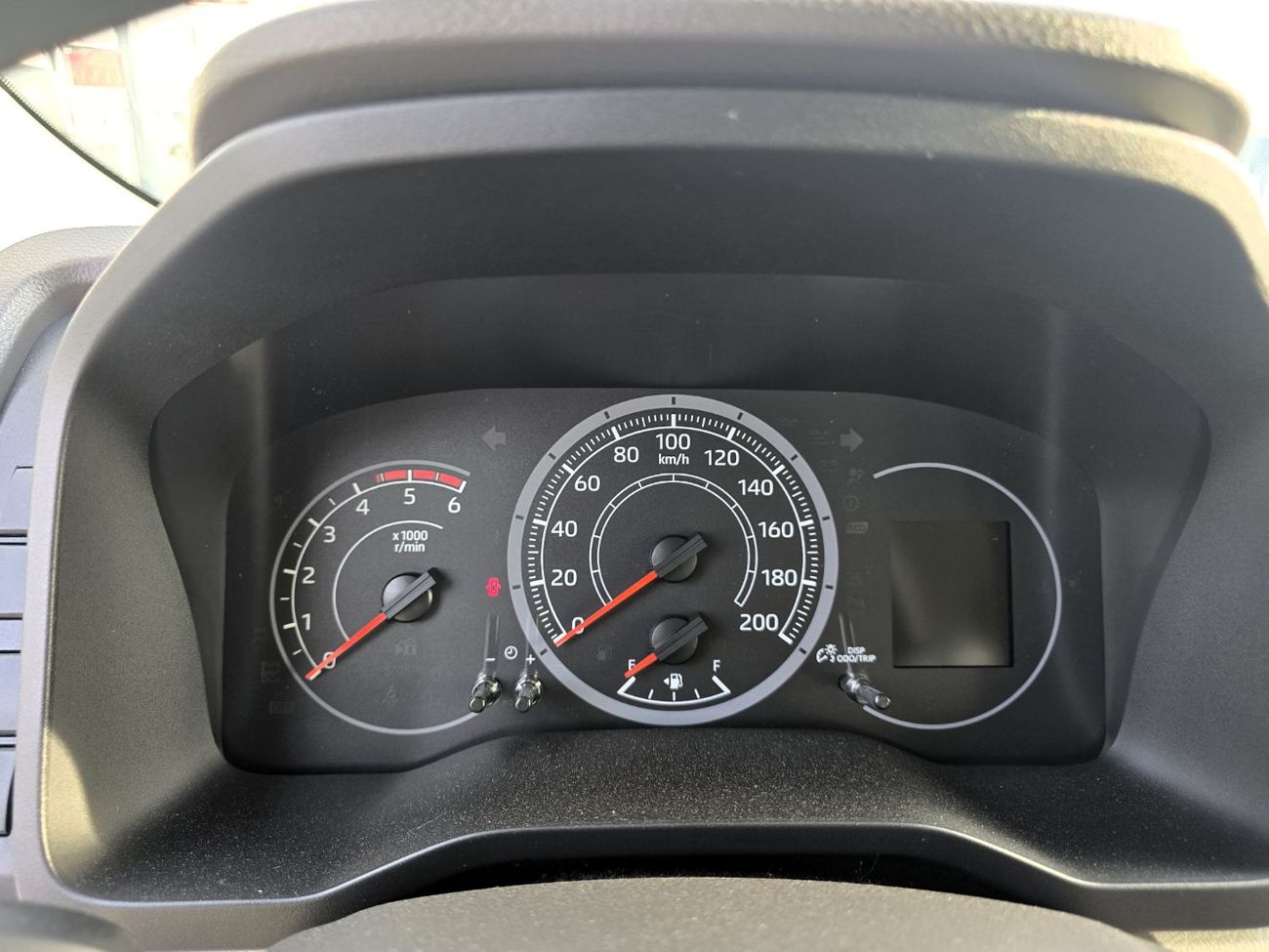 تويوتا هاياس Commuter GL  2.8L M/T Diesel 2026 Model
