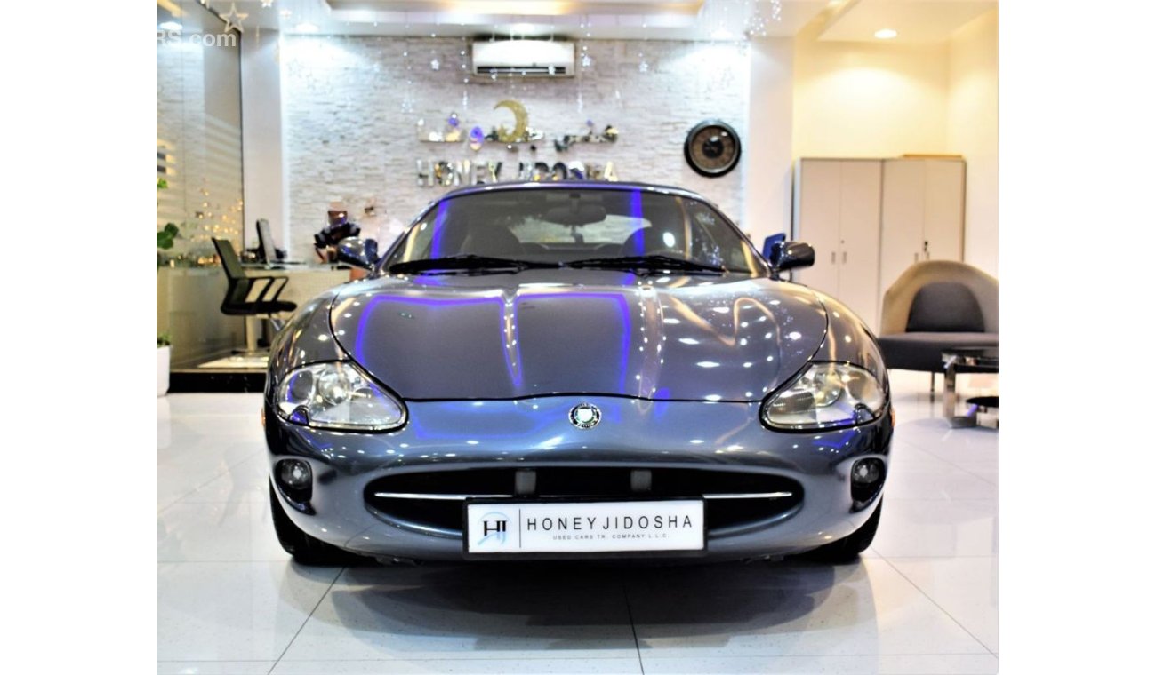 Jaguar XK OLD BUT FRESH AMAZING!!! JAGUAR XK8 2000 Model!! in Grey Color! GCC Specs