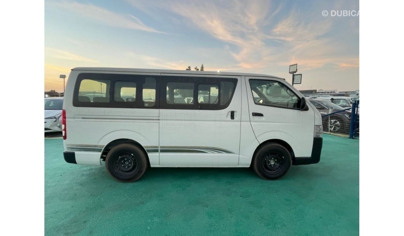 تويوتا هاياس DLS ستاندرد روف بانل فان 2023 Toyota HIACE DLS -Standard Roof  (H300), 3dr Van, 2.8L 4cyl Diesel, Ma