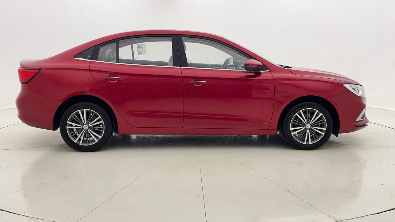 أم جي 5 LUXURY 1.5 | بدون دفعة مقدمة | اختبار القيادة في المنزل