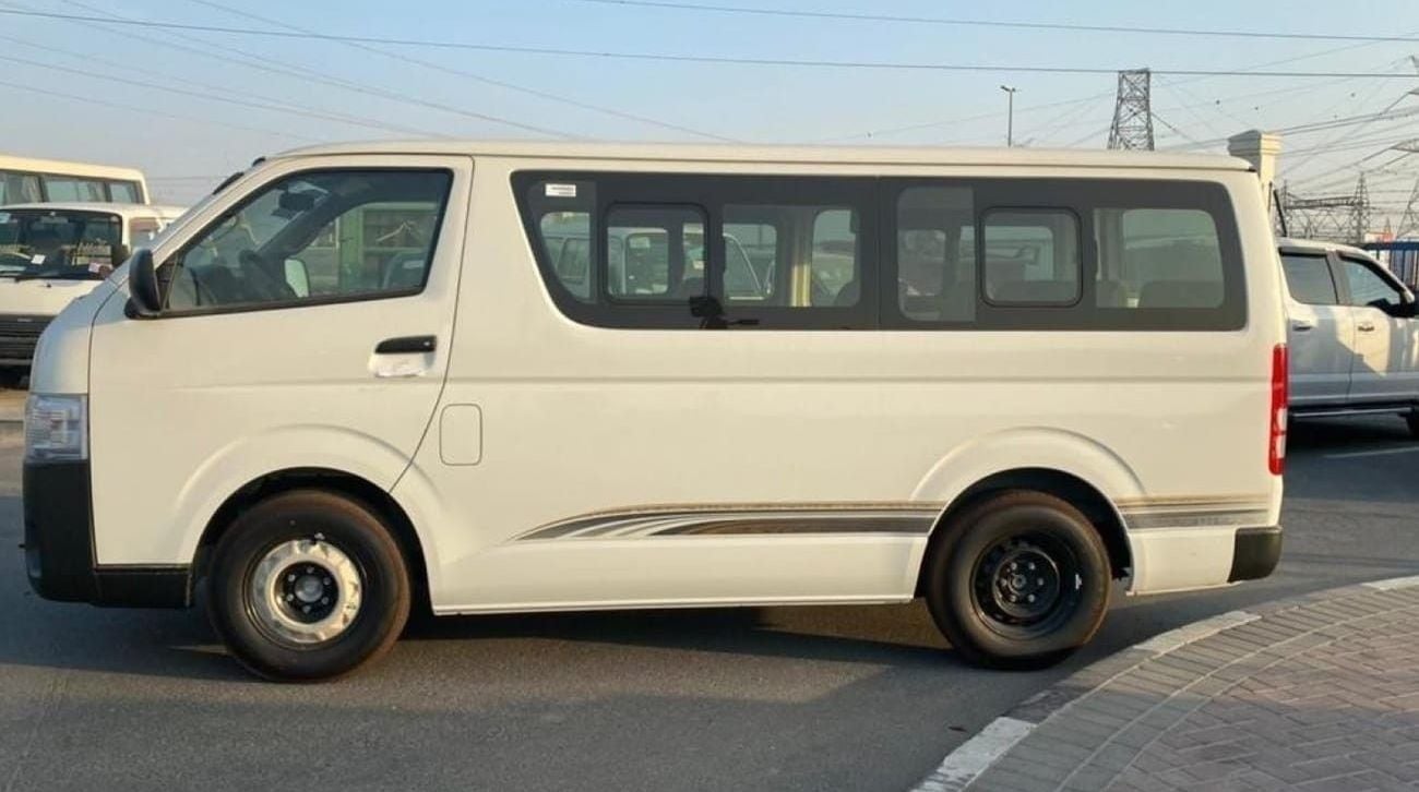 Toyota Hiace Standard Roof 15 Seater 2.5L Diesel RWD Model 2025