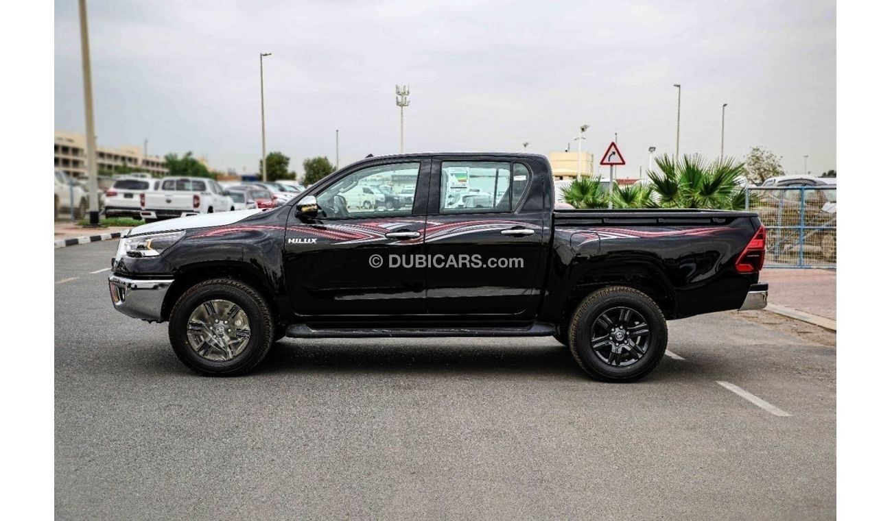 تويوتا هيلوكس Get 2023 Toyota Hilux 4x4 DC 2.8 SR5 - Black inside Maroon