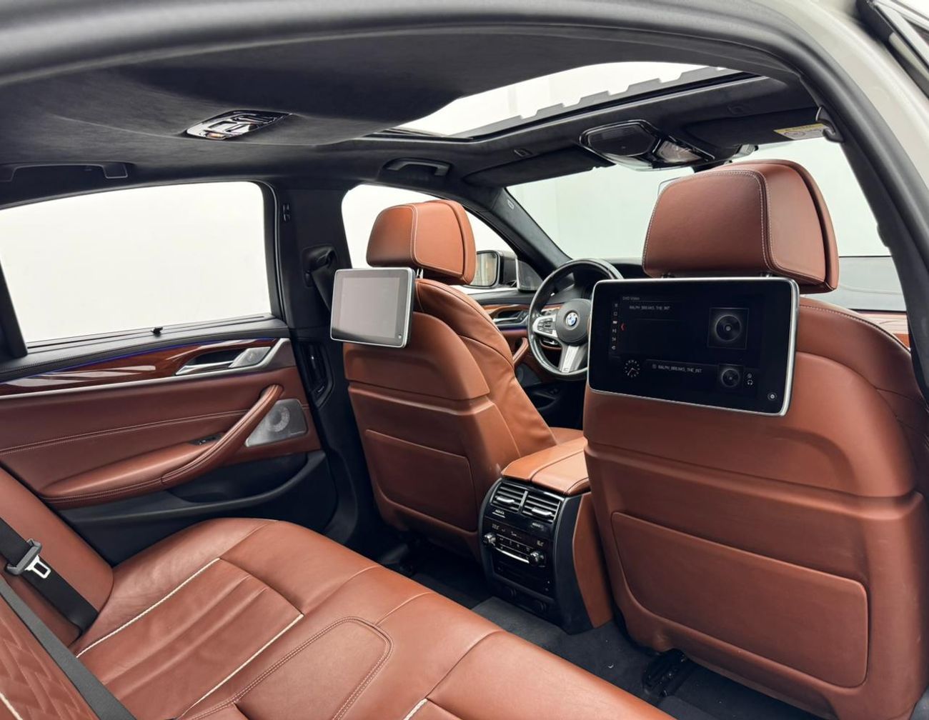 بي أم دبليو M550i 2018 BMW M550i xDrive Masterclass , BMW Service History, 1 Year Warranty, GCC