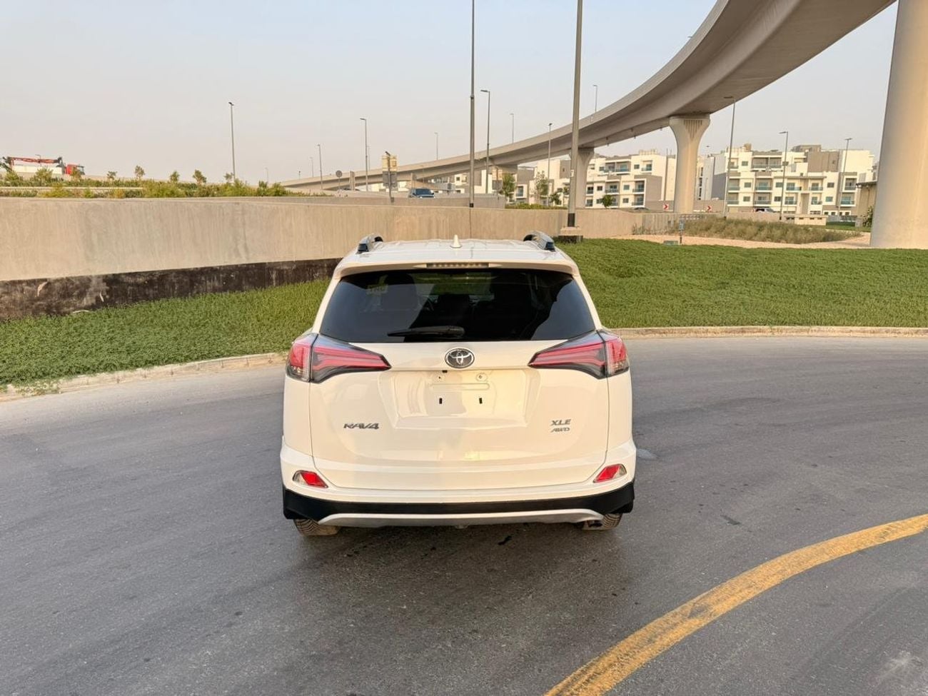 تويوتا راف ٤ VXR XLE
