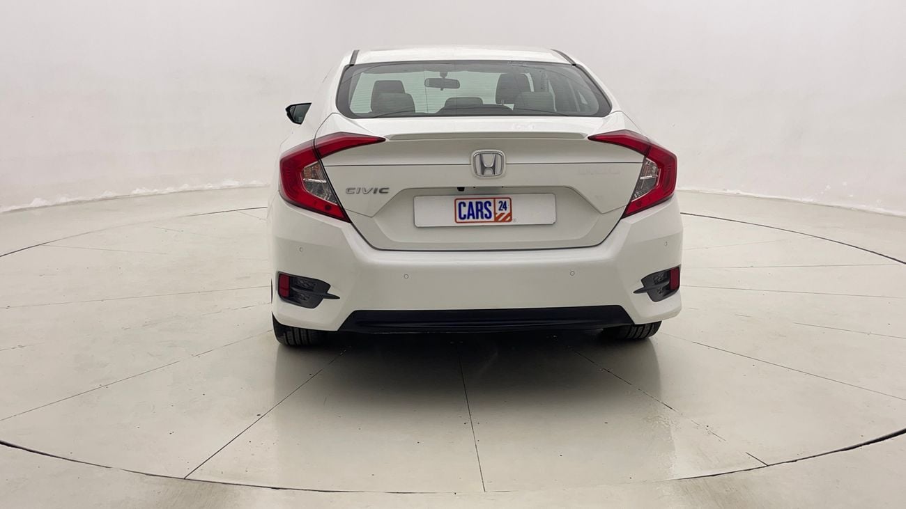 هوندا سيفيك LX SPORT 2 | بدون دفعة مقدمة | اختبار القيادة في المنزل