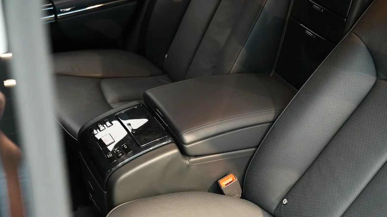 مرسيدس مايباخ 57 S S - American Specs | Luxury V12 | Excellent Condition