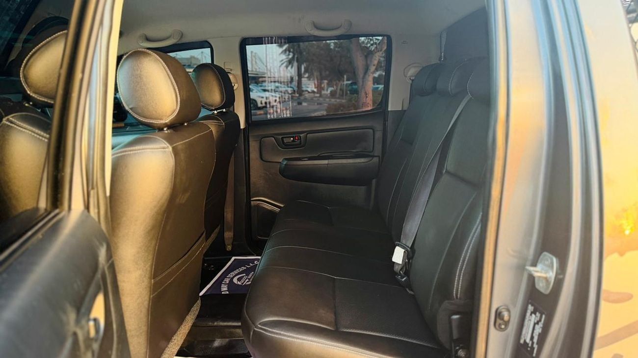 Toyota Hilux HEAVY BULL BAR & SPORTS BAR | LEATHER SEATS | 3.0L | AUTOMATIC TRANSMISSION | RHD