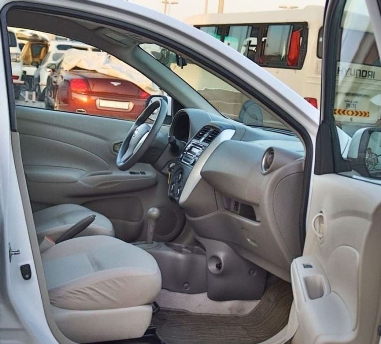 نيسان صني S 1.5L Nissan sunny 1.5L 2020 GCC accident free in excellent condition 535 P.M