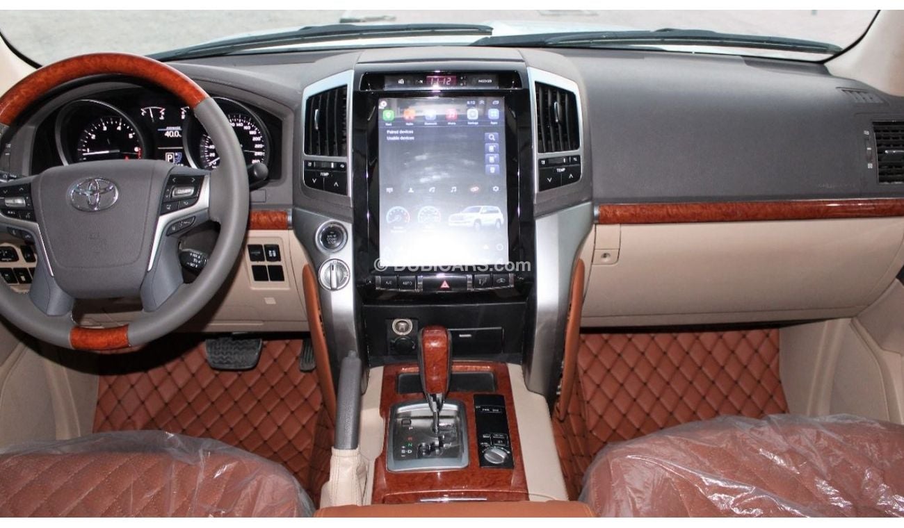 تويوتا لاند كروزر تويوتا لاند كروزر 2015 VXR V8 محول كامل 2020 رقم 1 فل أوبشن خليجي بحالة ممتازة بدون حوادث نظيفه جدا