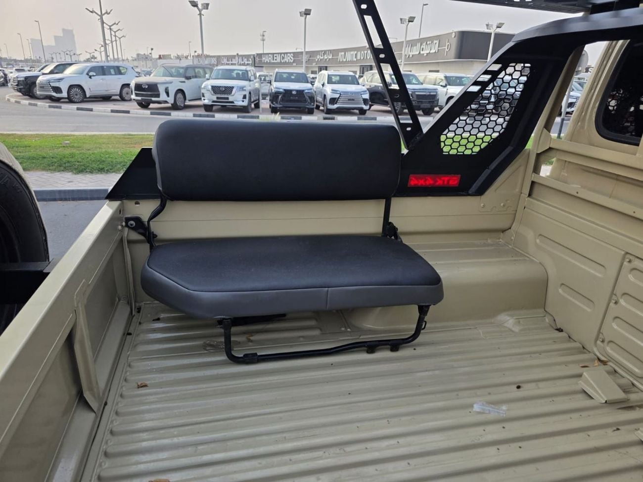 Toyota Land Cruiser Pick Up