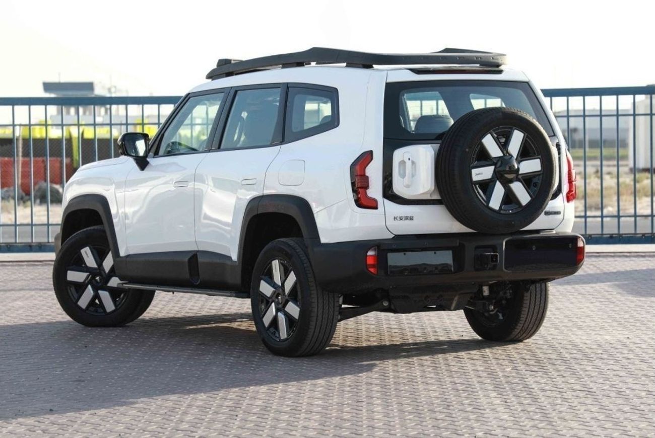 Changan Deepal G318 2024 Changan Deepal G318 Air Suspension - Plug-in Hybrid - White inside Black