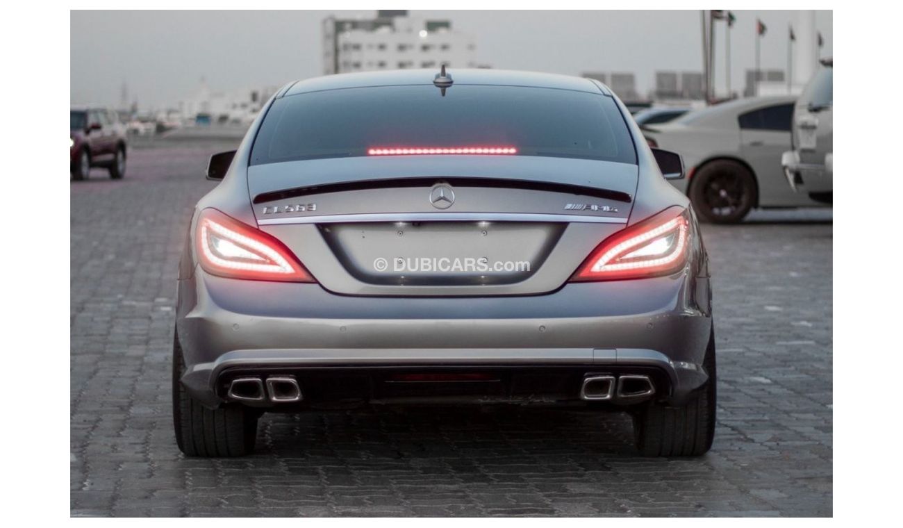 مرسيدس بنز CLS 500 مرسيدس سي ال اس 500 Std موديل : 2012  -8 سلندر _محول 63  ايه ام جي بالكامل  السعر : 47,000 درهم  الم