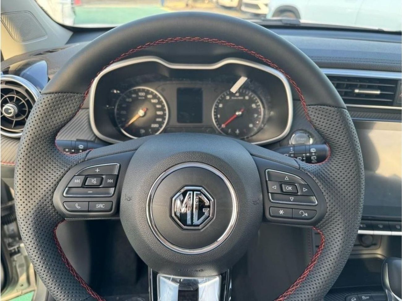 أم جي ZS 1.5L PETROL 2024 GCC