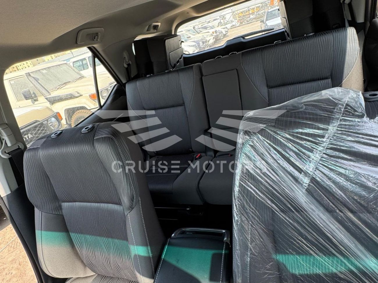 Toyota Fortuner Automatic - 2.7L - Petrol - SUV/Crossoveer - Four Wheel Drive - 7 seats - 5 doors