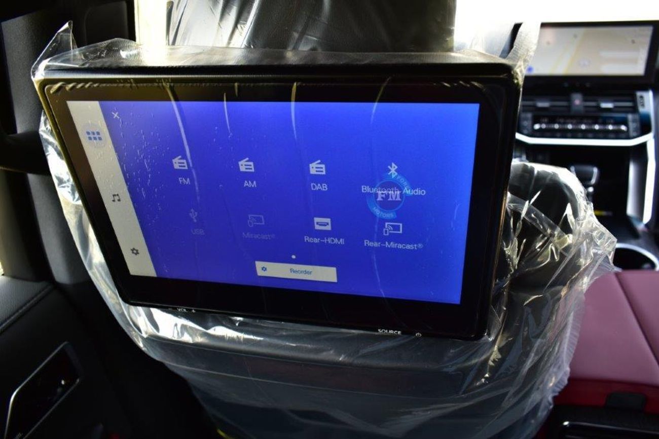 تويوتا لاند كروزر 300 GR Sport V6 3.3L Diesel Automatic