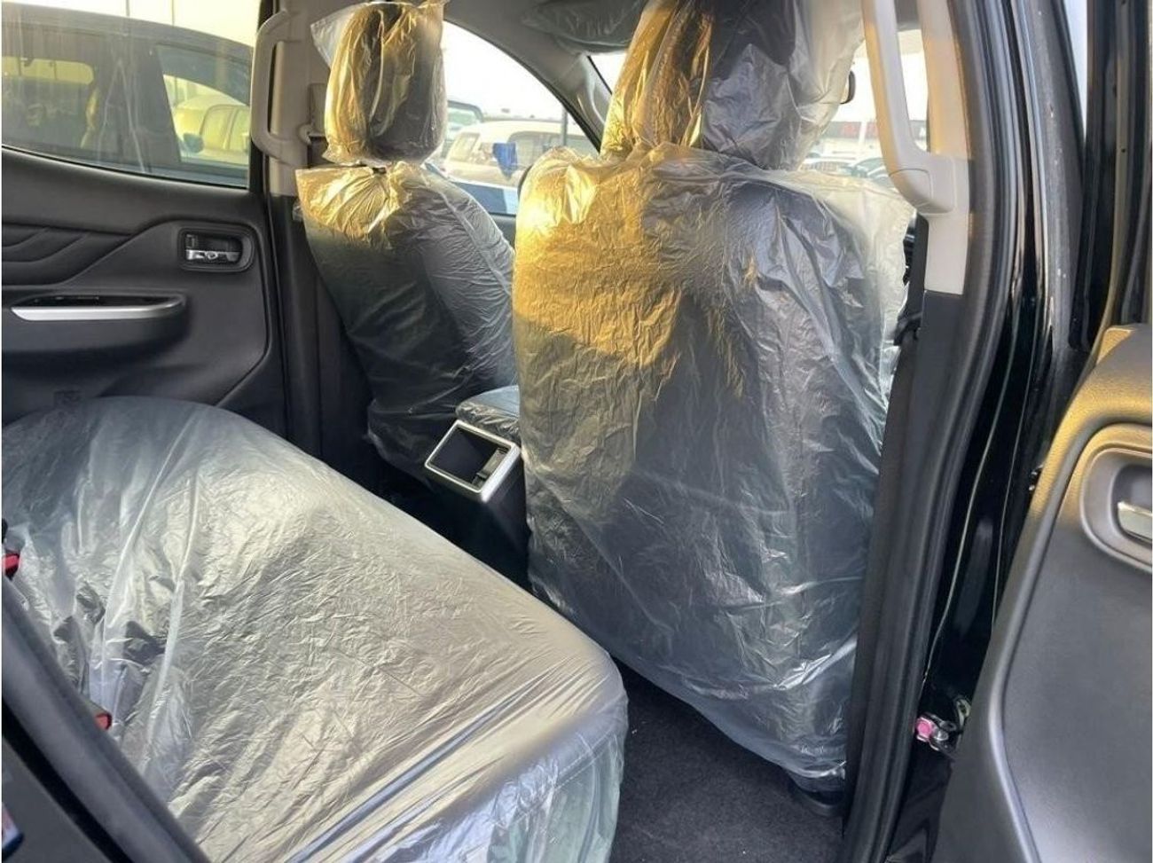 Mitsubishi L200 sportero  deseil  4x4  full   option automatic