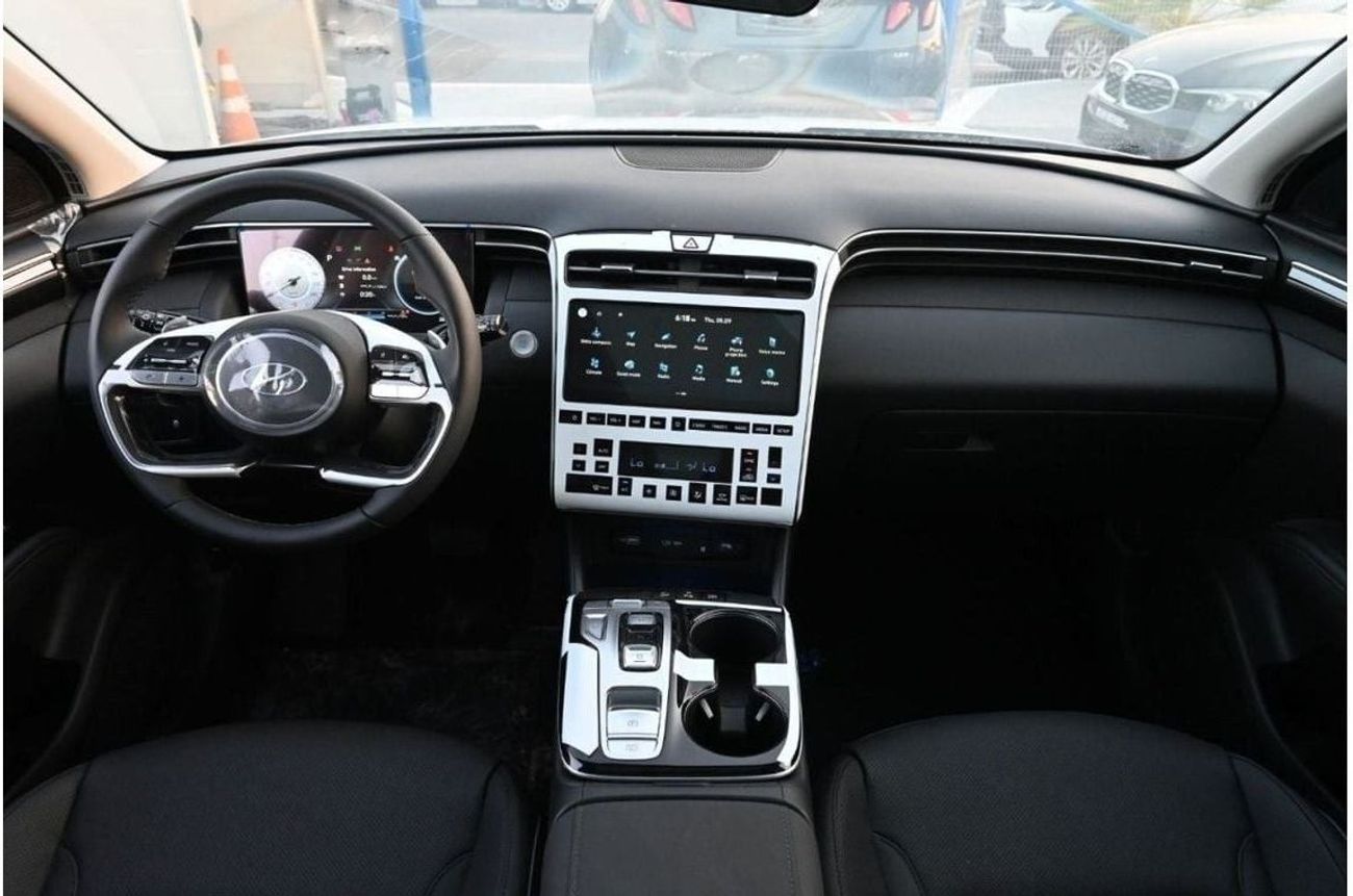 Hyundai Tucson Hyundai Tucson 1.6L Turbo, Petrol, (Mid+ Option) Model 2022, Color White (Export Price)