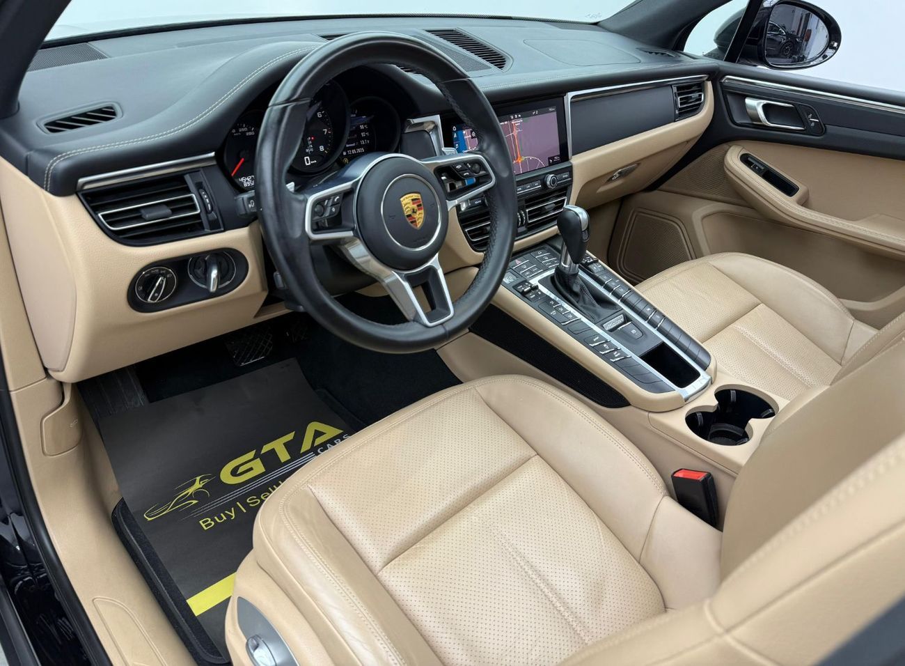 Porsche Macan Std 2.0L (252 HP) 2021 Porsche Macan, Agency Warranty 10/25, Agency Full Service History, GCC