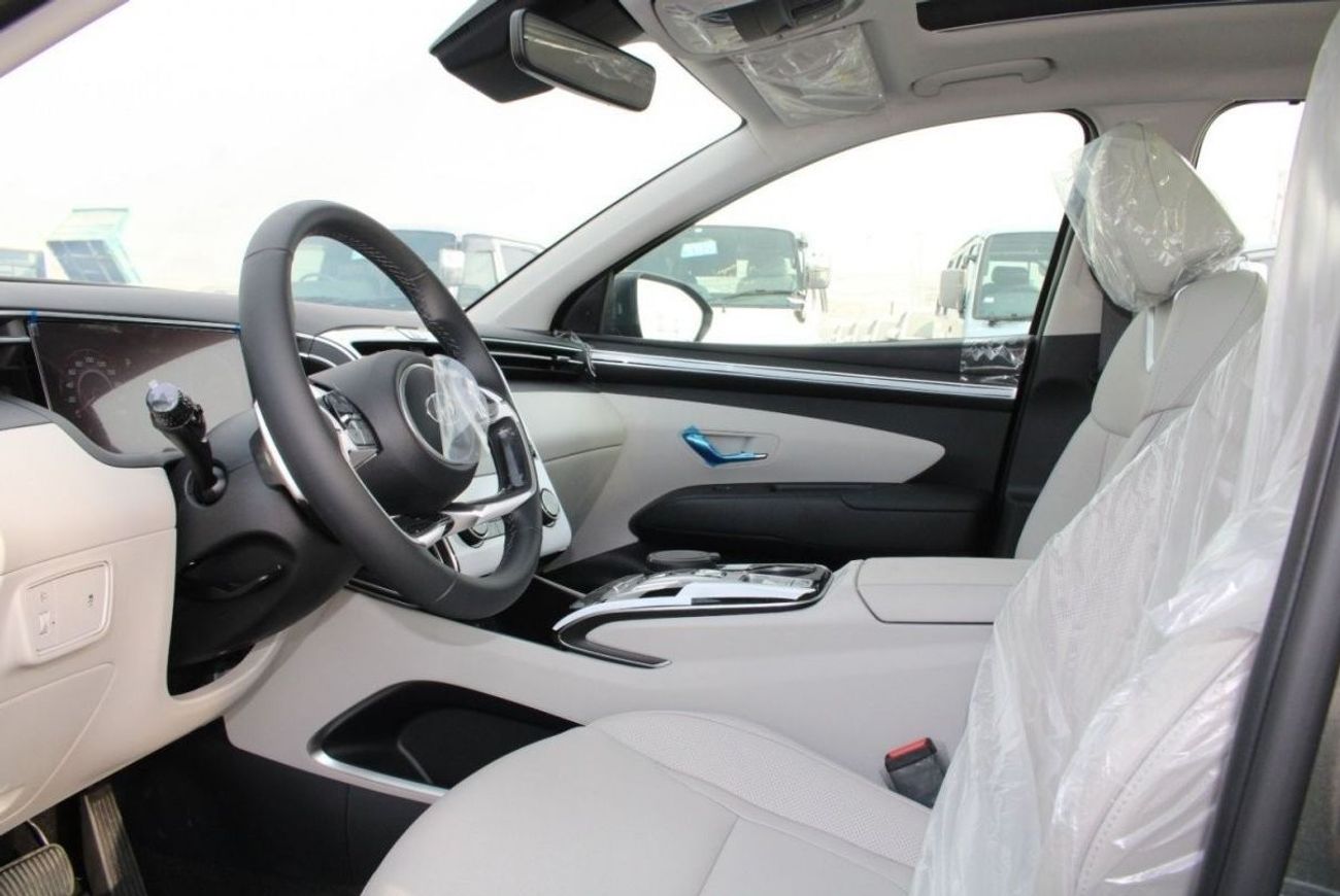 هيونداي توسون HYUNDAI TUCSON 2.5L PETROL 4WD ROYAL PLUS AUTO