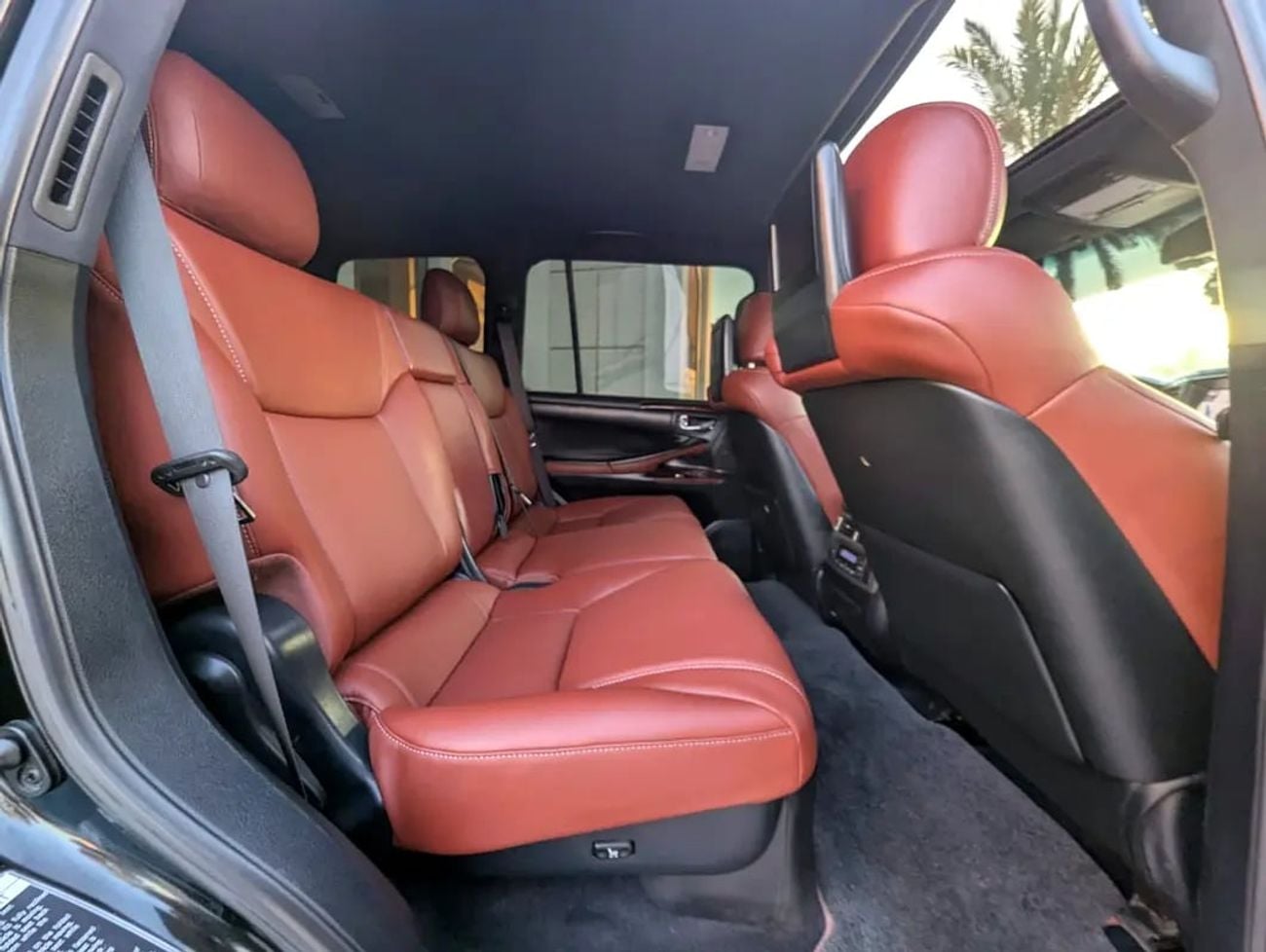 Lexus LX570 LX 570 Sport | GCC Specs | Pristine Condition