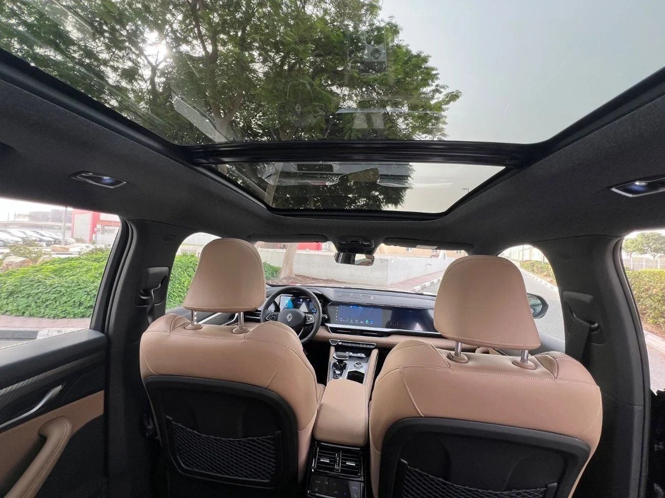 Renault Koleos Renault Koleos LE 4WD 2026 – GCC Specs | Black Exterior | Tan Interior | 2.5L Petrol