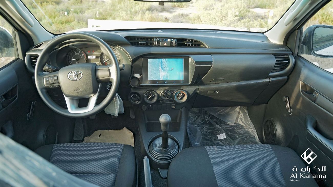 تويوتا هيلوكس 4x4 Drive with ABS and Traction Control | Touch Screen media Player