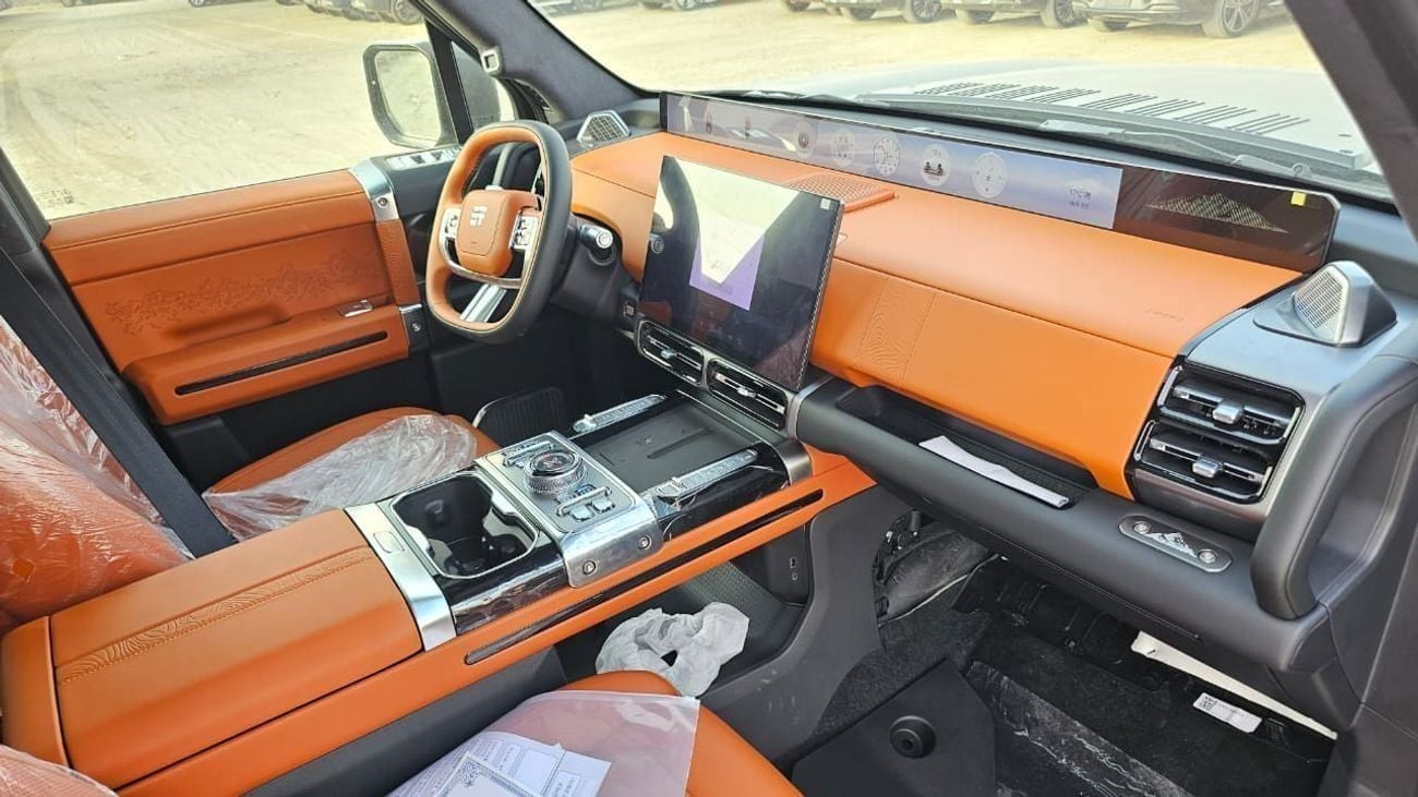 Jetour G700 Luxury 2.0T 150km Enjoy Edition 6-seater 2025 BLACK ORANGE INTERIOR Plug In Hybrid LOCAL 10% VAT DUT