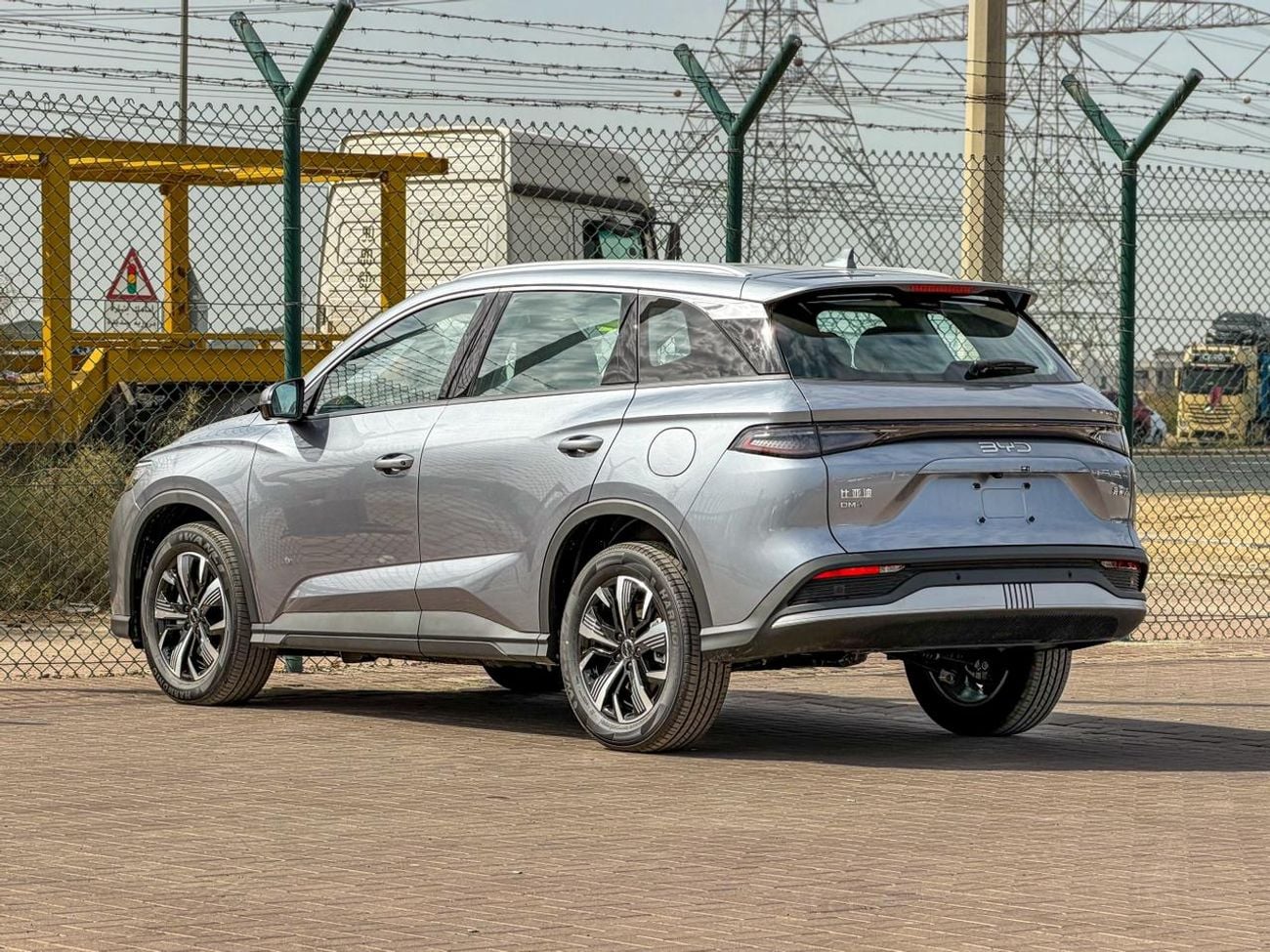 BYD Sealion 05 2025 Brand New BYD Sealion 05 | 1.5L Hybrid (Plug-In) | 18.3 kWh | 197 Hp | Local (75,000 AED)