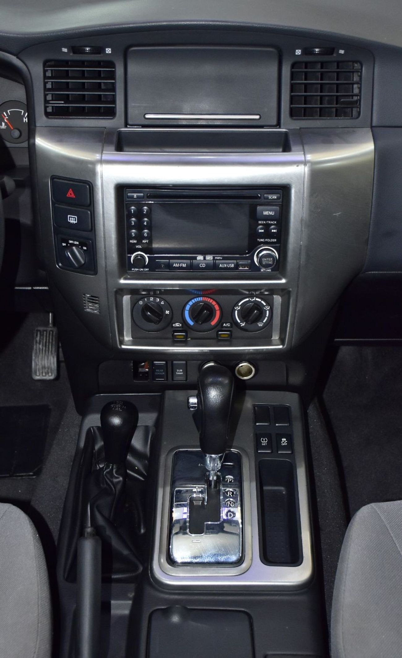 نيسان باترول EXCELLENT DEAL for our Nissan Patrol GL 4x4 AT ( 2019 Model ) in White Color GCC Specs