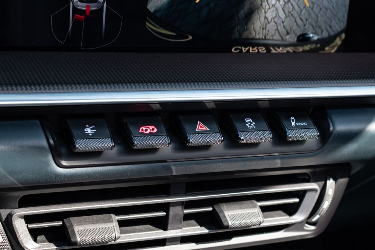 بورش 911 Turbo S 3.8L (640 HP) Convertible