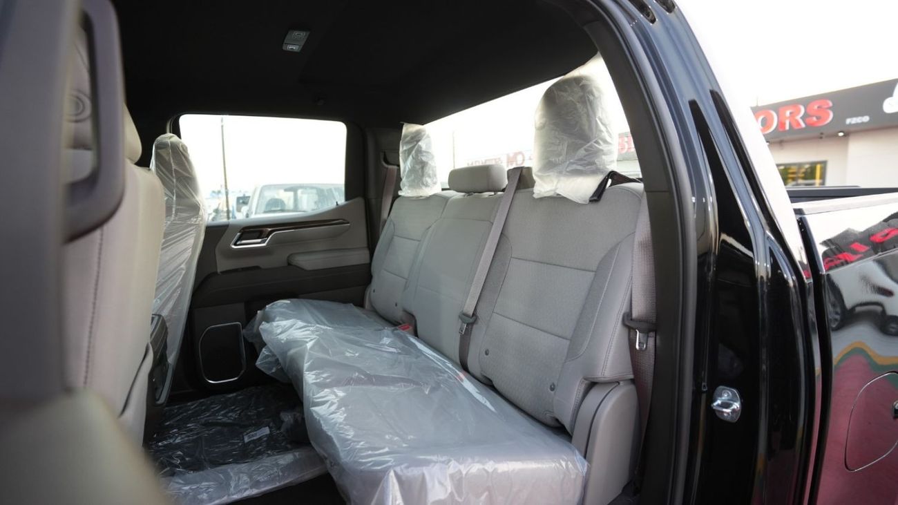 Chevrolet Silverado 2023 CHEVORLET SILVERADO Z71 5.3L V8 4WD PICK-UP 4doors