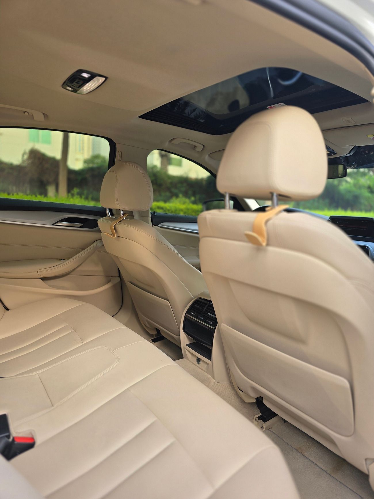 بي أم دبليو 520i