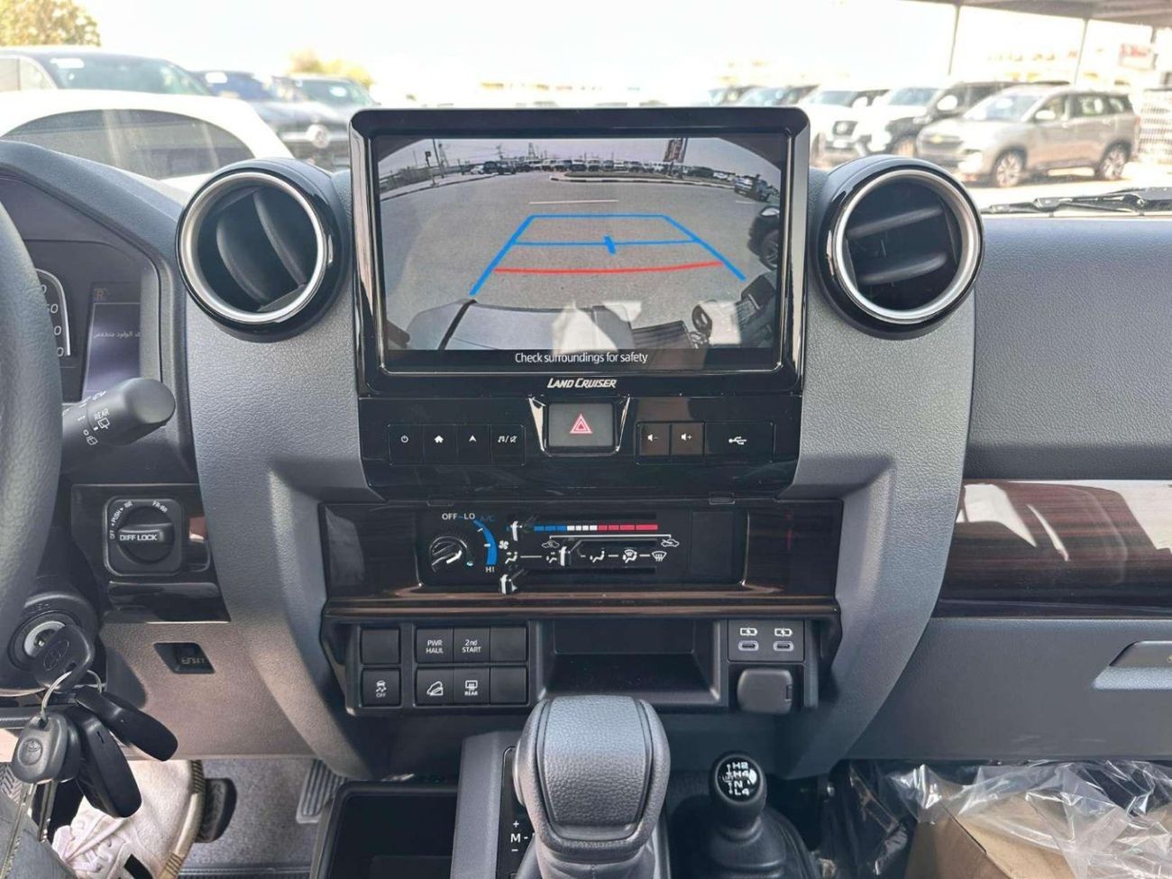 Toyota Land Cruiser 70 TOYOTA LAND CRUISER 76 4.0L 5DOOR 4WD SUV 2025