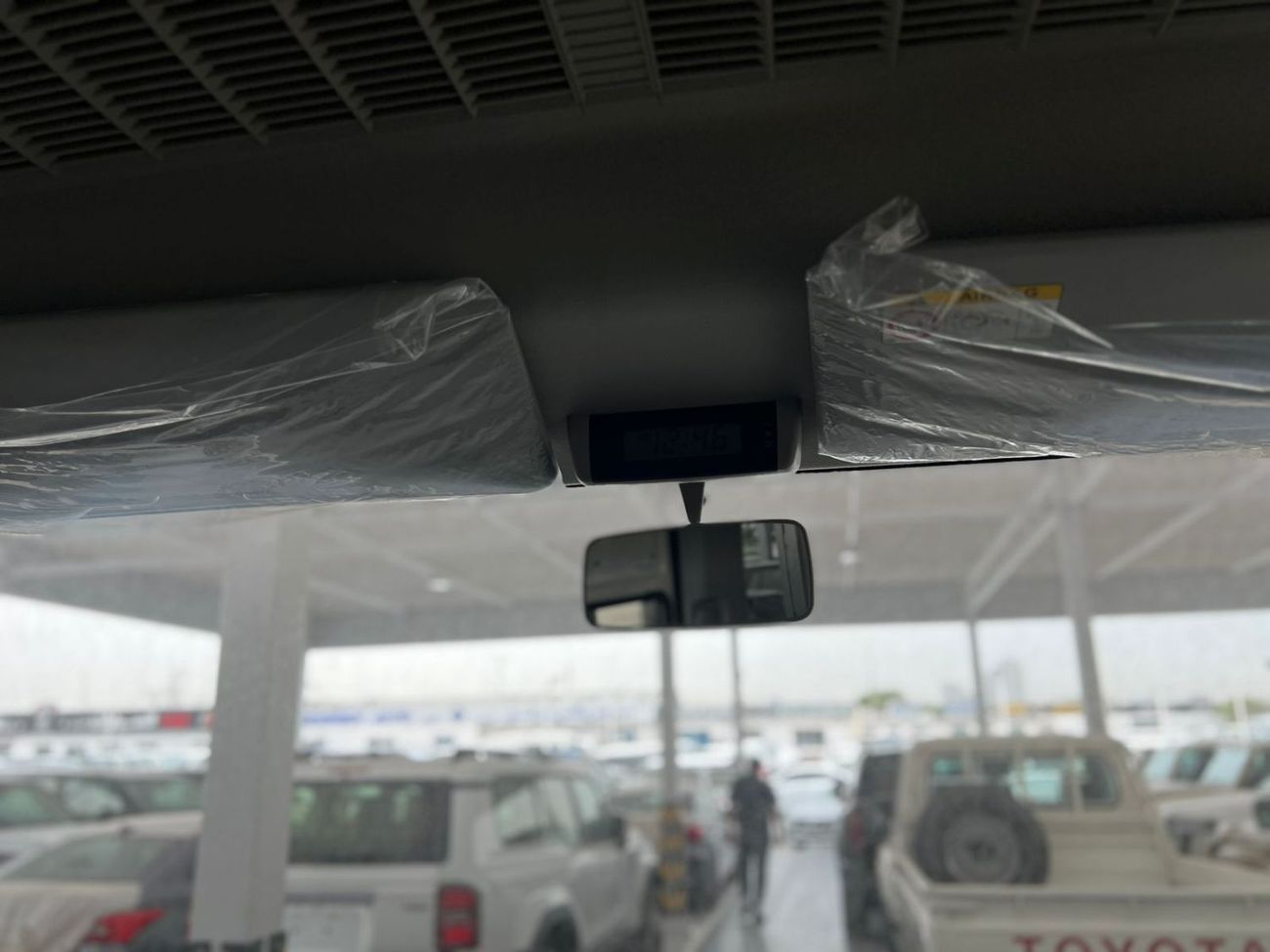 تويوتا كوستر EXPORT ONLY - Coaster 4.2L V6 DSL MT