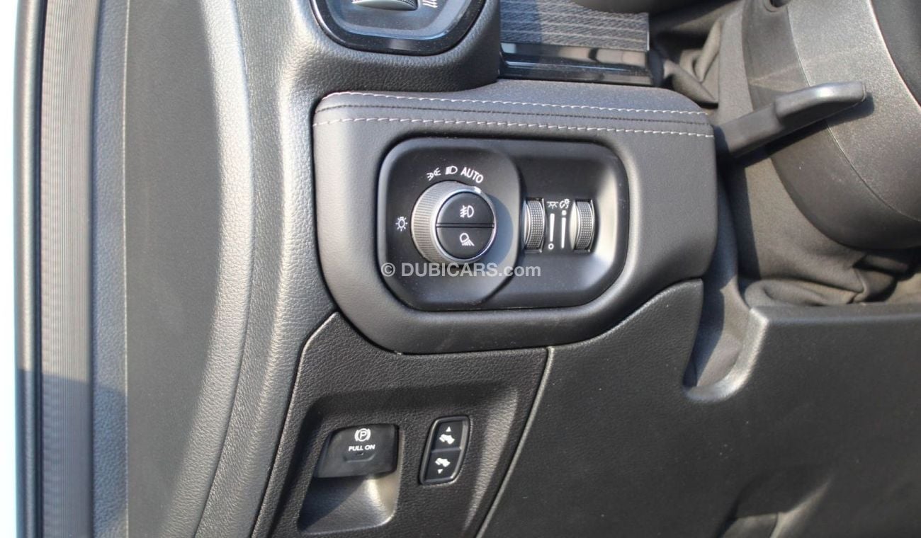 RAM 1500 Limited DODGE RAM 5.7L