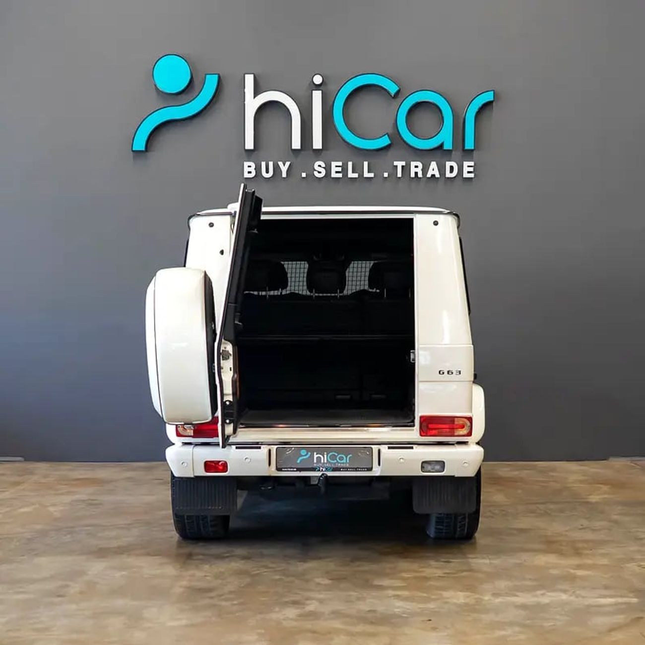 Mercedes-Benz G 63 AMG Std 5.5L AED 5,715 pm • 0% Downpayment • Mercedes G63 AMG • 1 Year Warranty