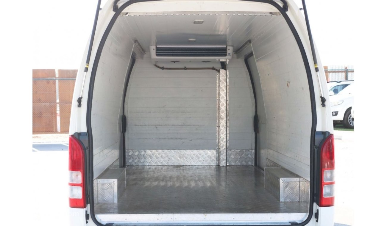 Toyota Hiace 2019 | HIACE HIROOF CHILLER DELIVERY VAN WITH GCC SPECS AND EXCELLENT CONDITION