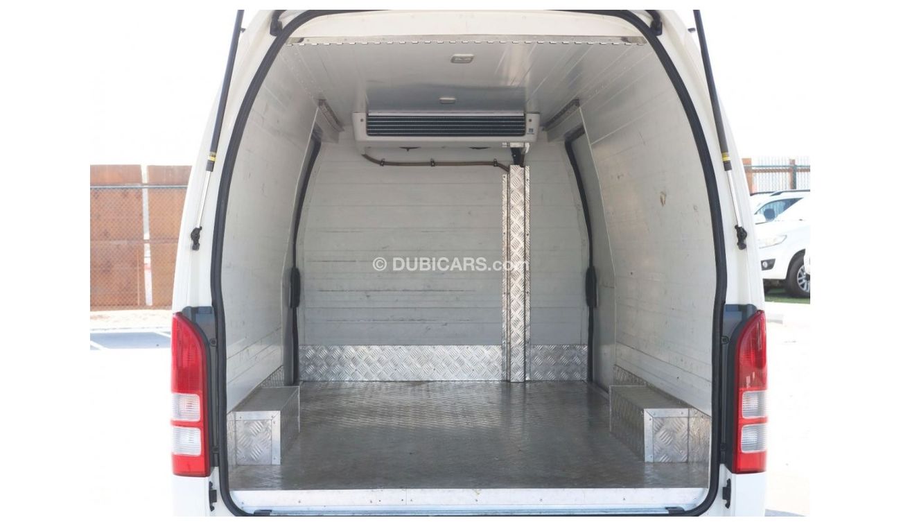 Toyota Hiace 2019 | HIACE HIROOF CHILLER DELIVERY VAN WITH GCC SPECS AND EXCELLENT CONDITION