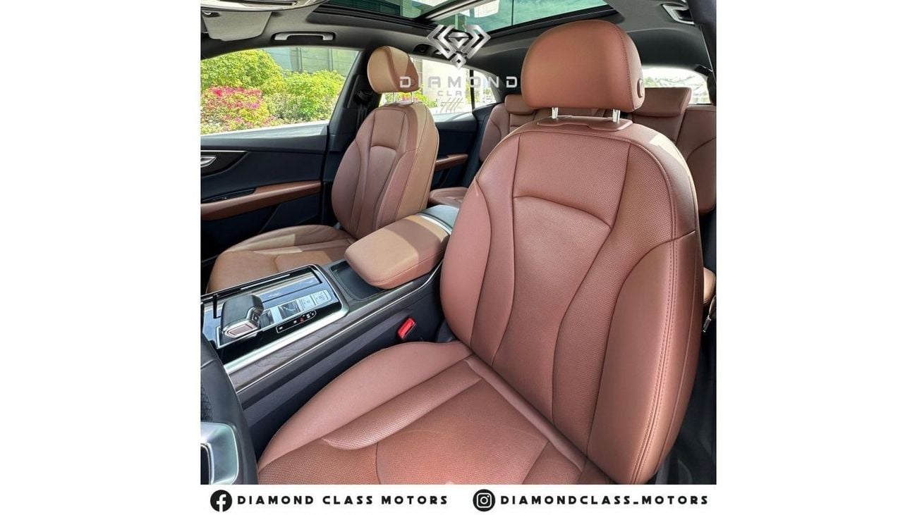 Audi Q8 Audi Q8 S-Line 55 TFSI Quattro Top Option GCC Panoramic  Head-Up Display  360 Camera  202 Under Warr