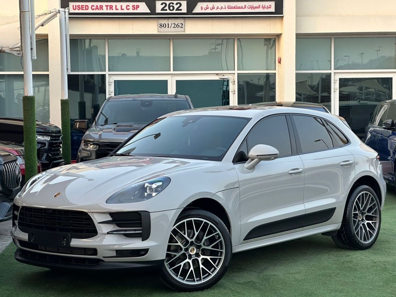 Porsche Macan Std 2.0L (260 HP)