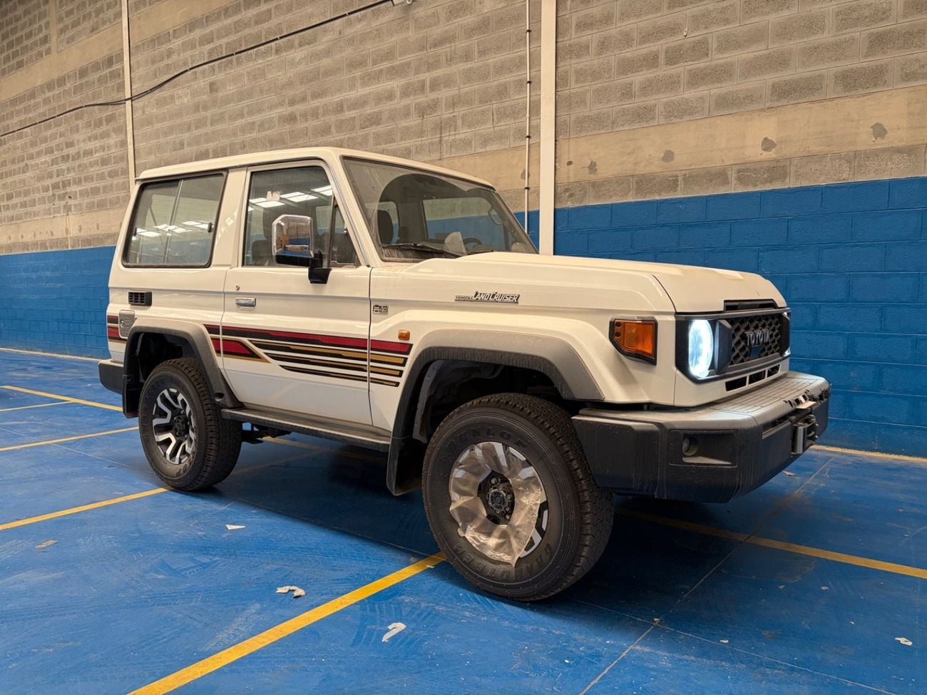 تويوتا لاند كروزر 70 HT S- DLX LX-Z